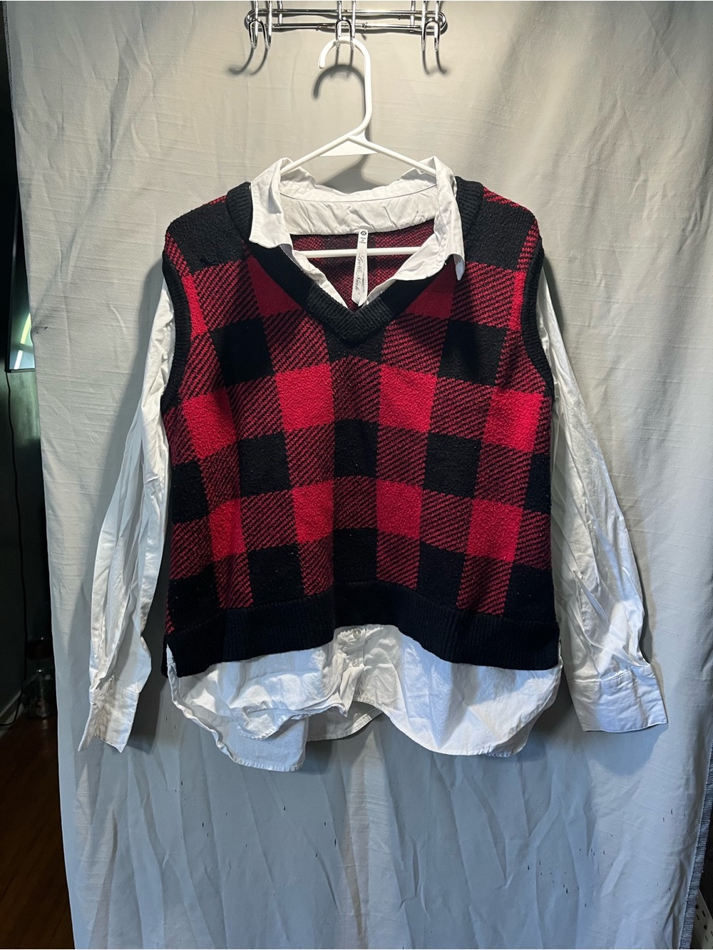 1x leo & nicole Red and Black Buffalo Plaid V-Neck Sweater Vest